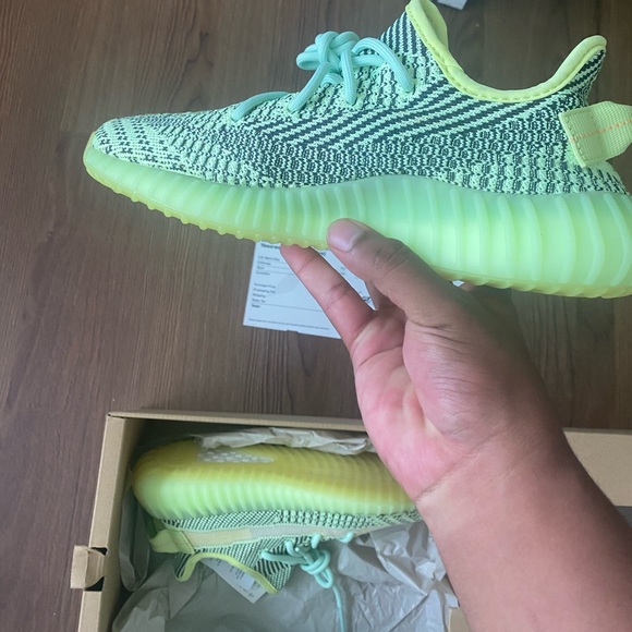Yezzy 350 worn 2 times got them from Stock X - Picture 4 of 7